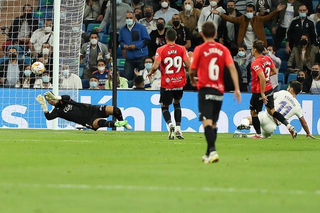 中国三人男篮不敌立陶宛 张宁5分赵嘉仁6分