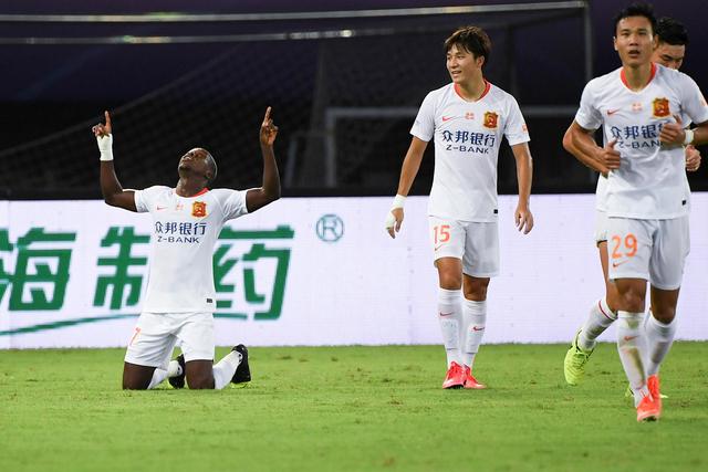 媒体人：杨鸣回归辽篮 是现教练乌戈主动请求