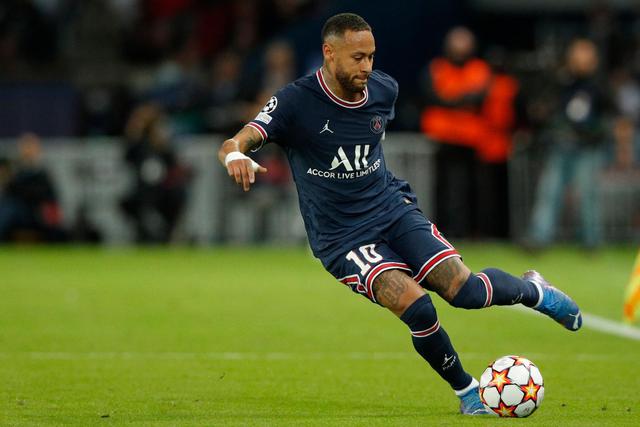 文班23分浓眉30+13詹姆斯18+5+8 马刺大胜湖人