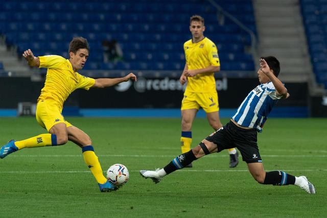 纪卓13+13青岛送四川22连败 广州大胜同曦